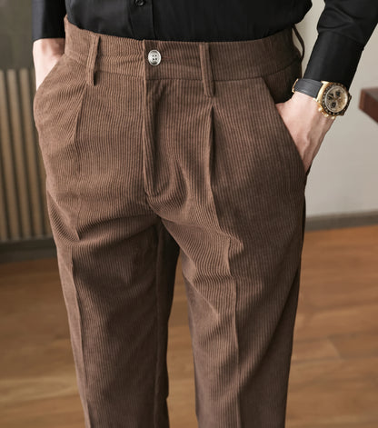 Elegant Corduroy Trousers for Autumn/Winter 2023